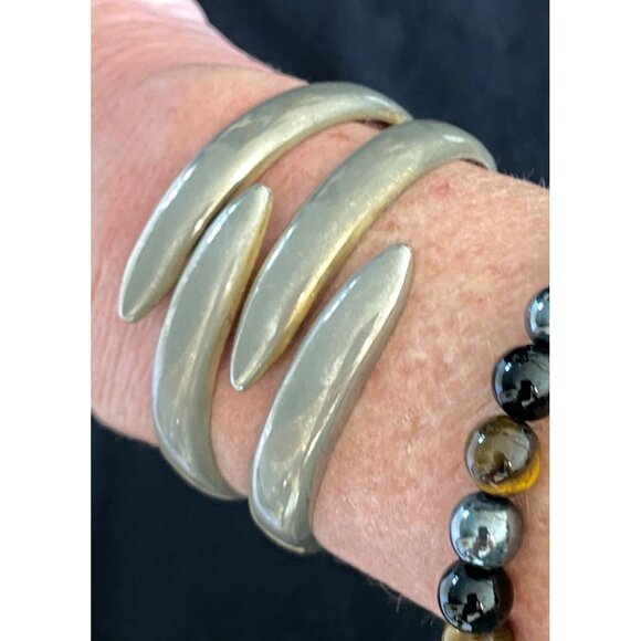 Vintage DORLAN Silver Pewter Claw Cuff Bracelet Polished Spring Hinged Modernist - Picture 6 of 15